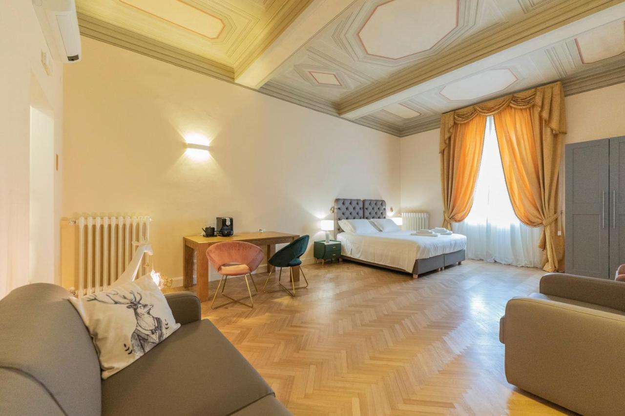 Aldrovandi Luxury Suites And Apartment Bolonia Exterior foto