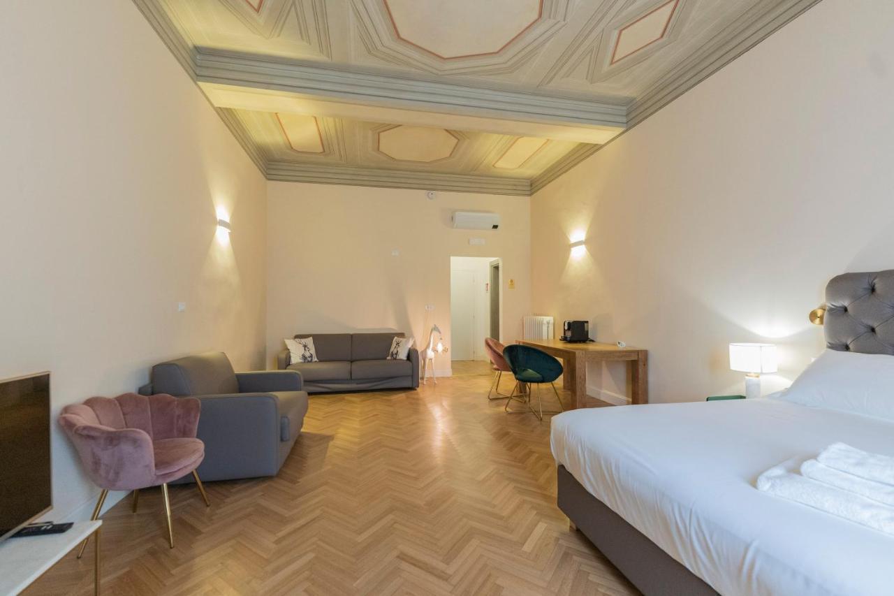 Aldrovandi Luxury Suites And Apartment Bolonia Exterior foto
