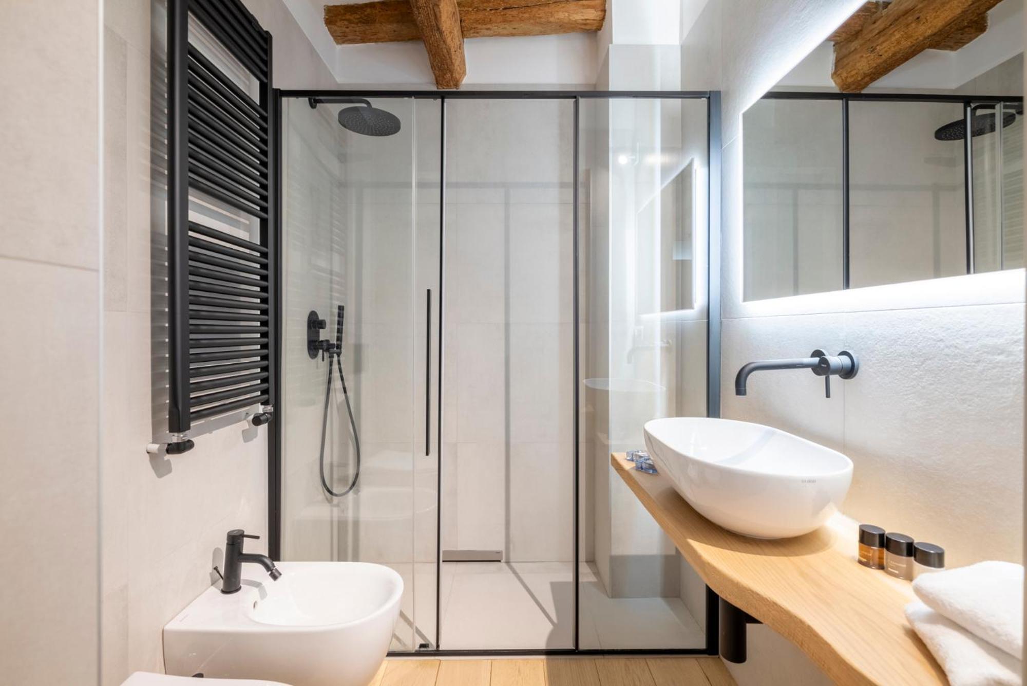 Aldrovandi Luxury Suites And Apartment Bolonia Exterior foto